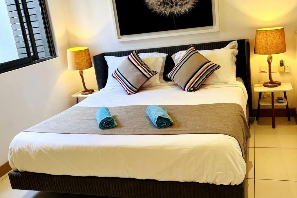 Latitude Luxury Seafront Suite Rivière Noire Zewnętrze zdjęcie