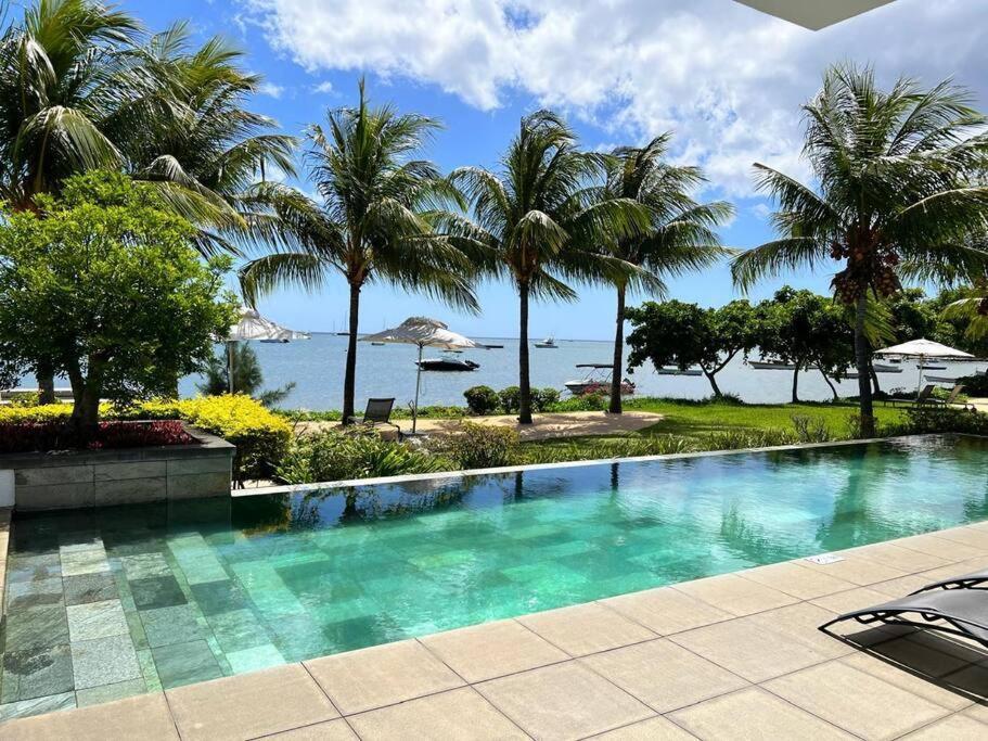Latitude Luxury Seafront Suite Rivière Noire Zewnętrze zdjęcie